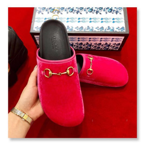G*u*iu-slipper-17
