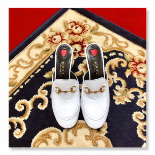 G*u*iu-slipper-19