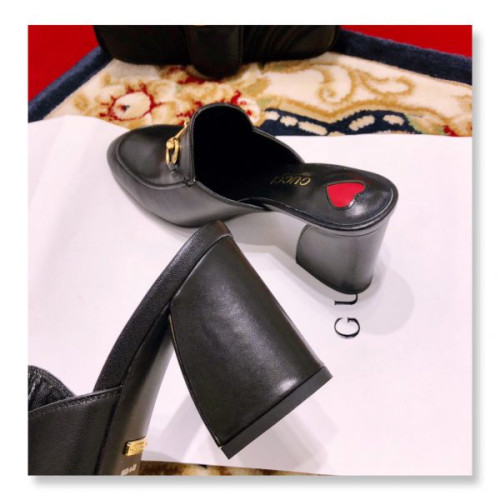 G*u*iu-slipper-21
