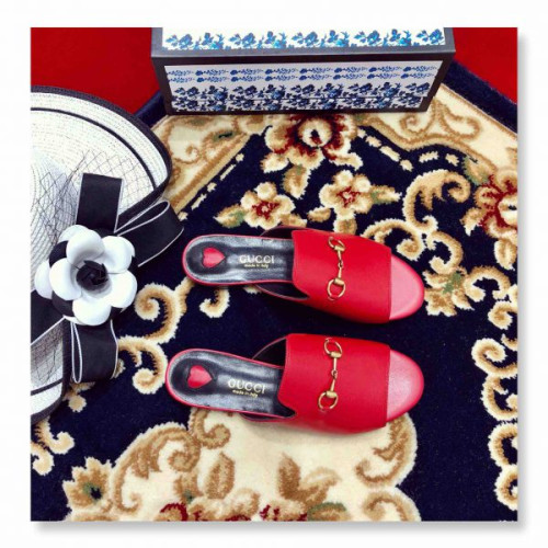 G*u*iu-slipper-4