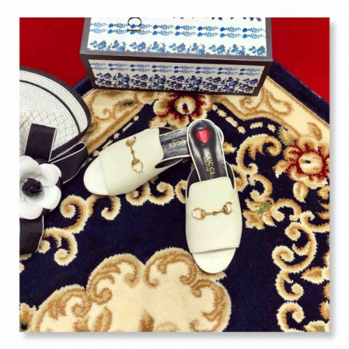 G*u*iu-slipper-5