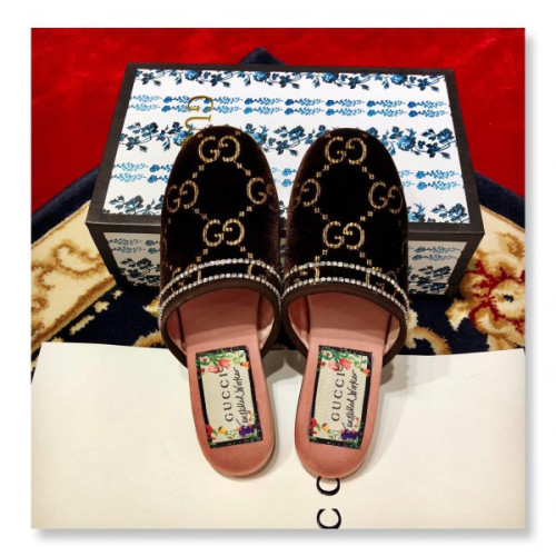 G*u*iu-slipper