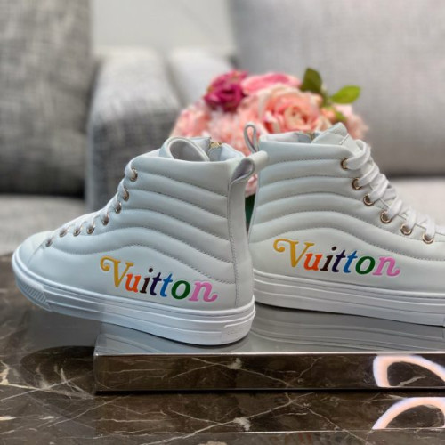 l0*is-V*t0n-shoes-5-6-7-2-3-6-4-3-2