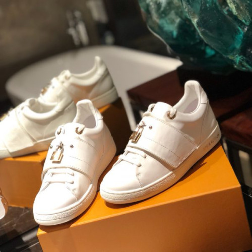 l0*is-V*t0n-shoes-59