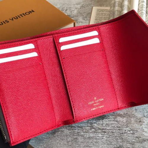 l0*is-V*t0n-wallet-51